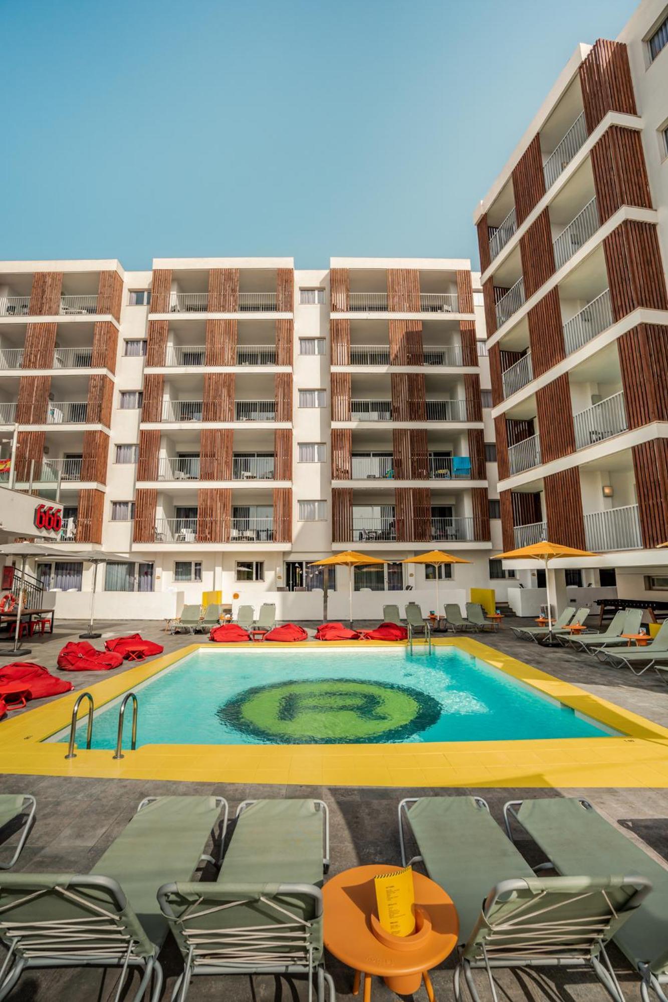 Ryans Ibiza Apartments - Only Adults Eksteriør bilde
